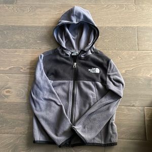 Boys north face hoodie size XXS